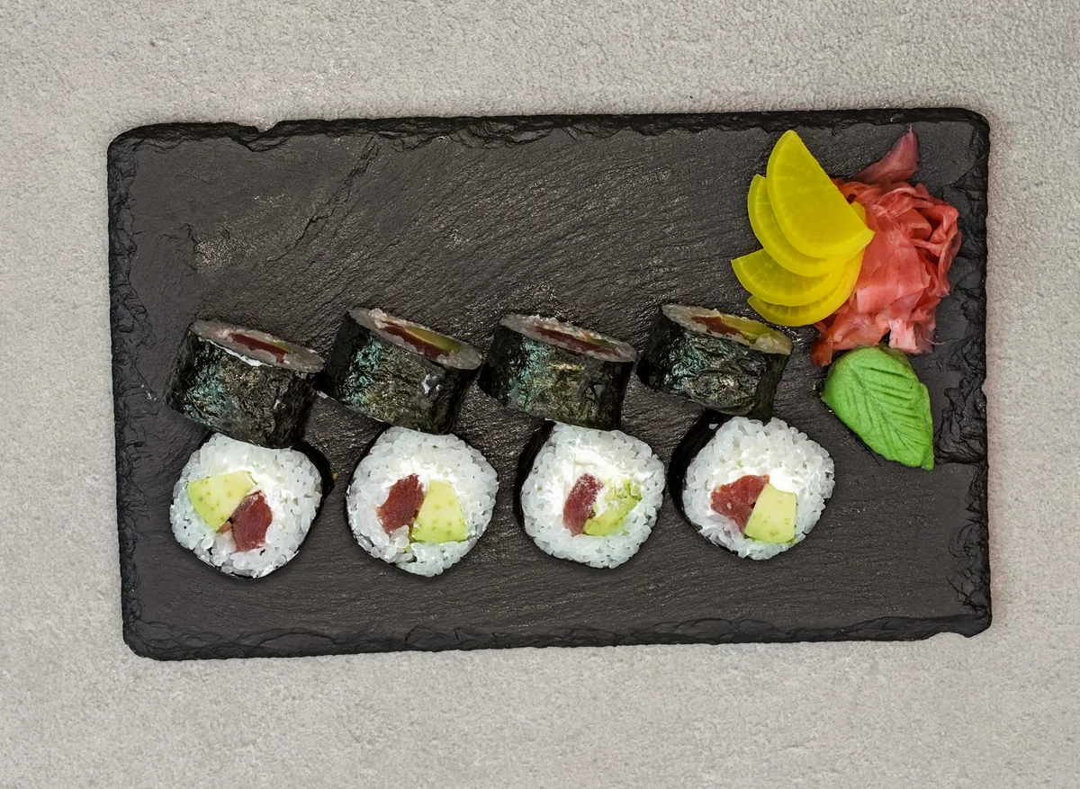 297 Tuna Futomaki