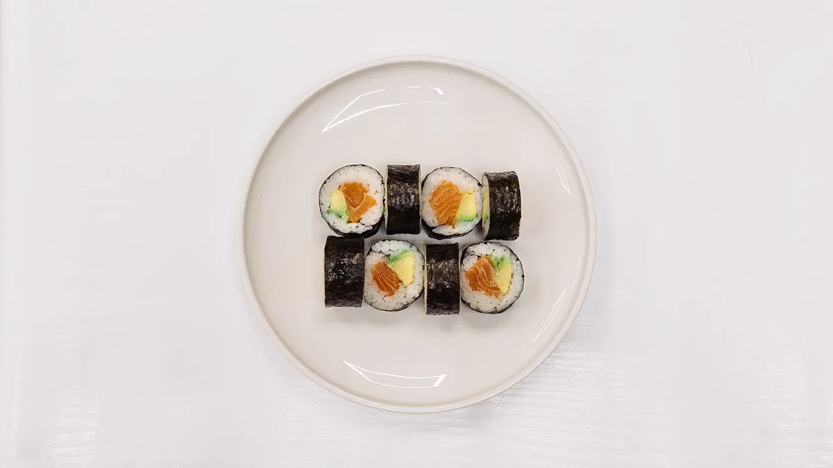298 Salmon Futomaki