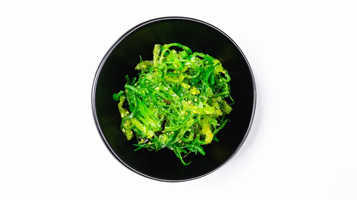 329 Wakame šalát