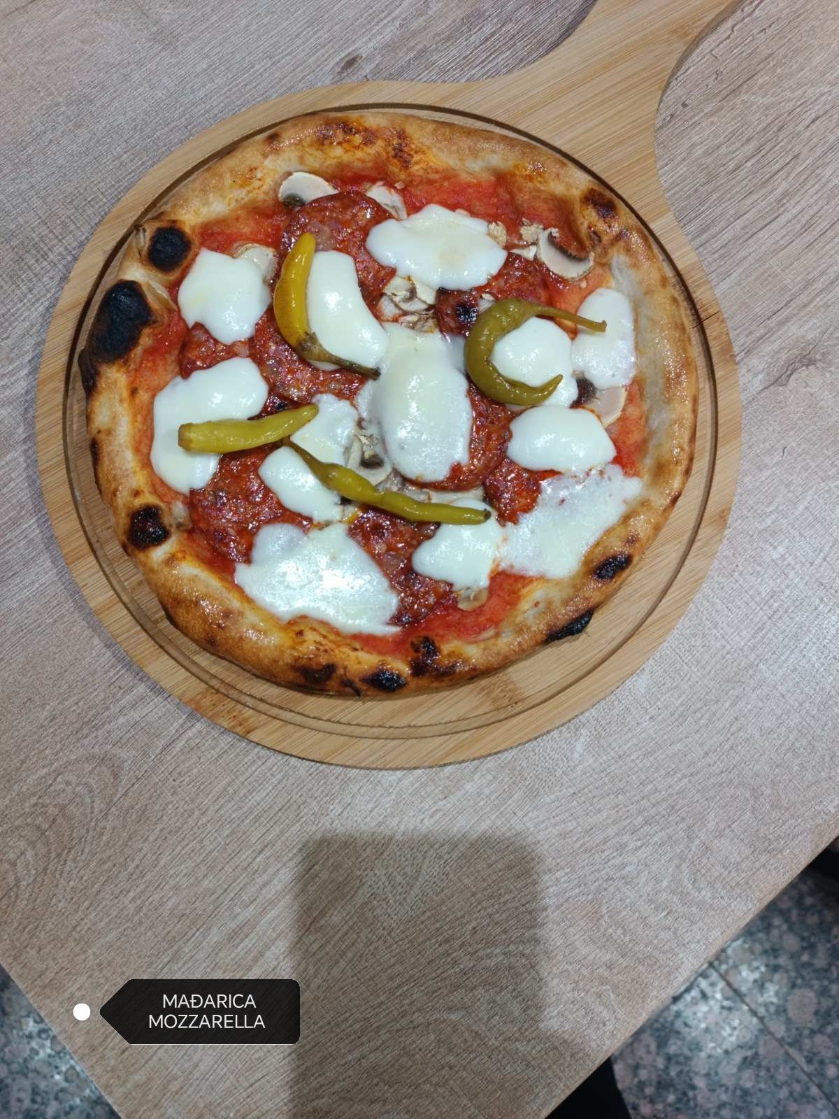 Mađarica mozzarella 32cm