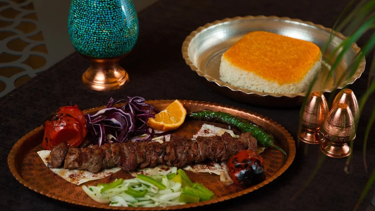 Chenjeh Kebab with🎁