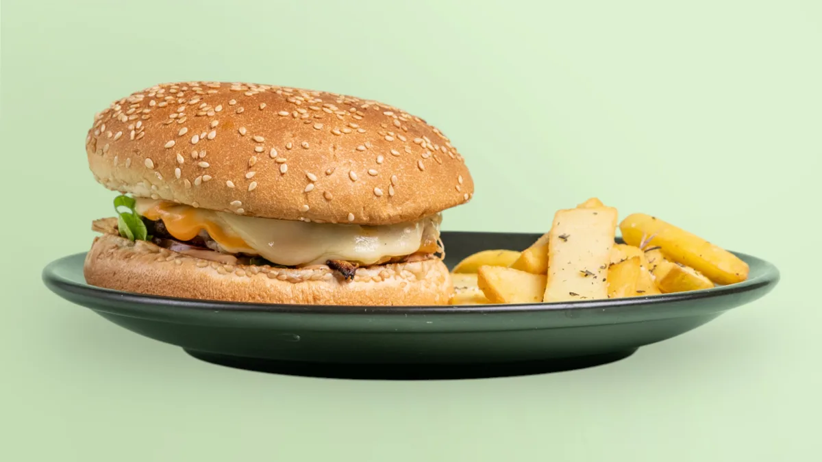 Burger me Mish Pule