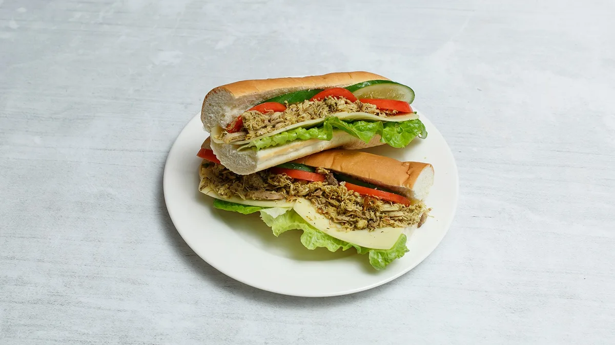 Chicken Sandwich (in 45cm Baguette)