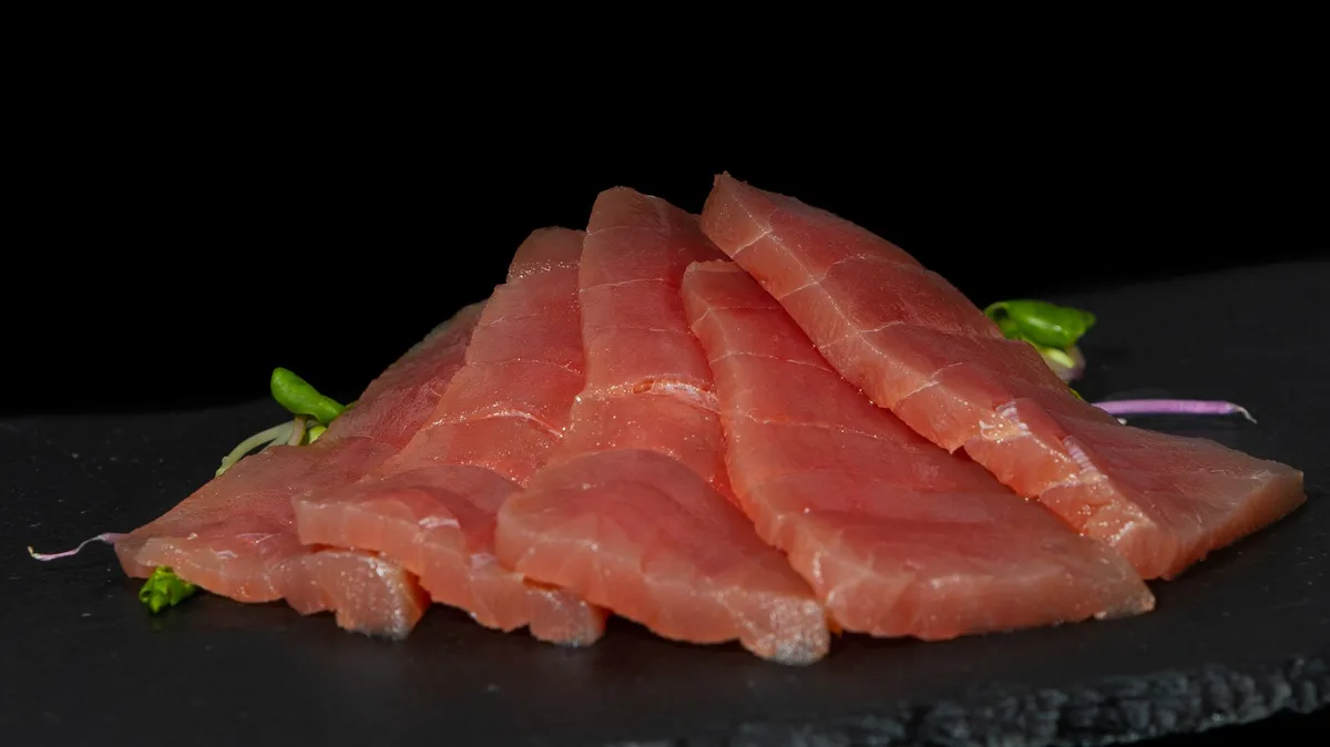 Sashimi tuniak