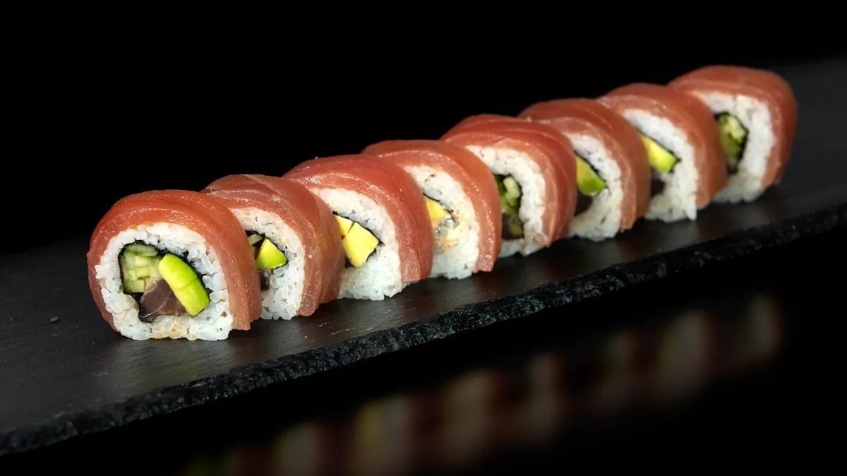Tuna roll