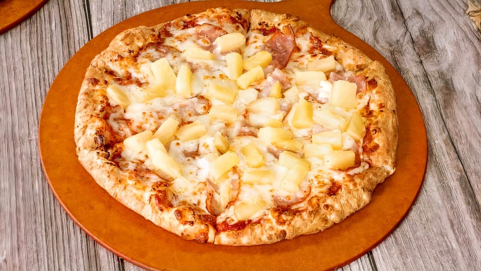 Hawaiian Pizza MEDIUM