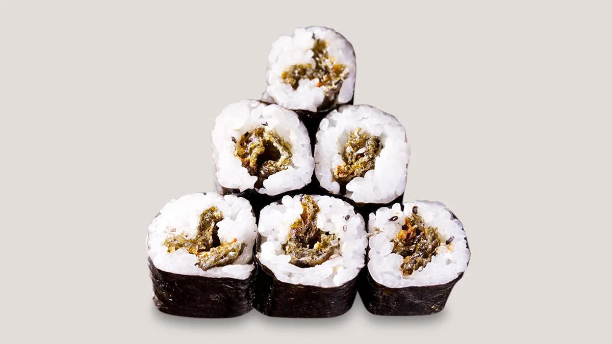 118. Salmon Skin Maki