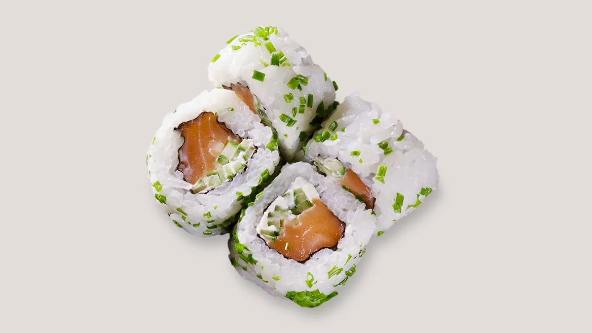 S15. Green Salmon Roll Inside Out