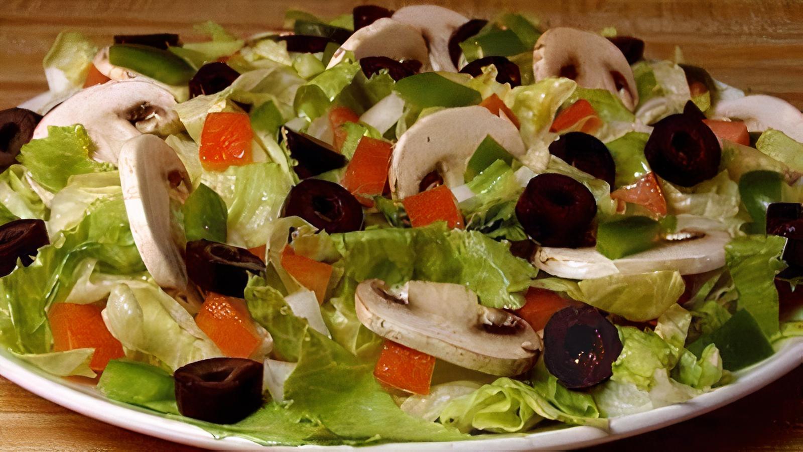 MrJim's Garden Salad (Dinner Made Easier feed 4-7)