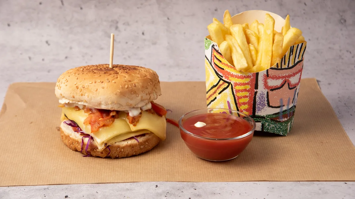 Normal Cheeseburger