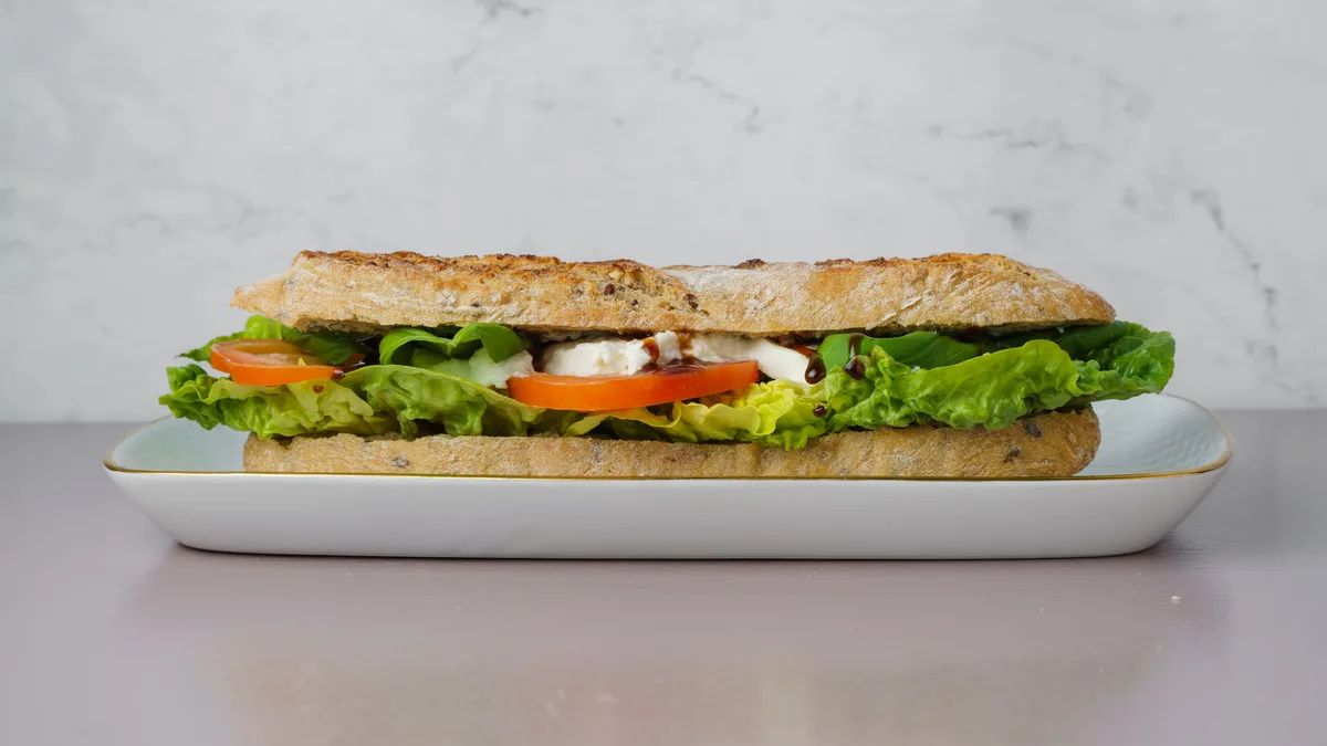 Sandwich med mozzarella (V)