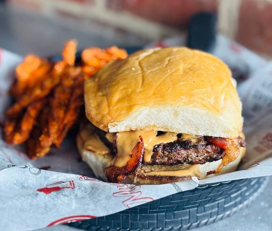 ANTHONY'S PEANUT BUTTER BURGER