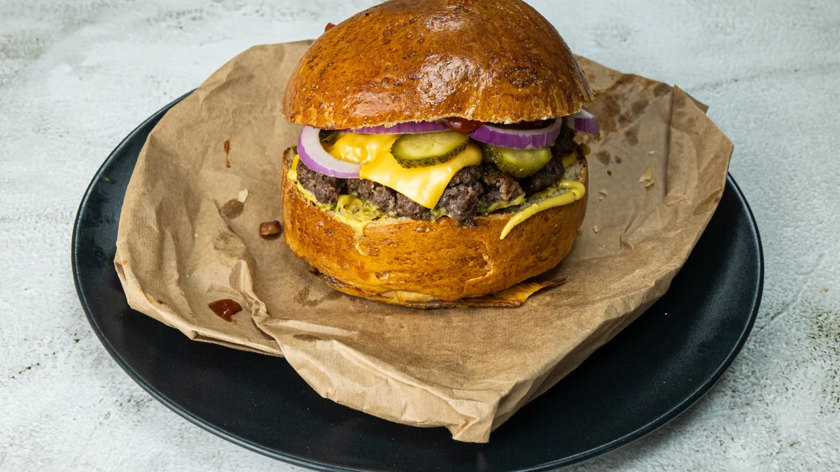 MUK SAJTBURGER