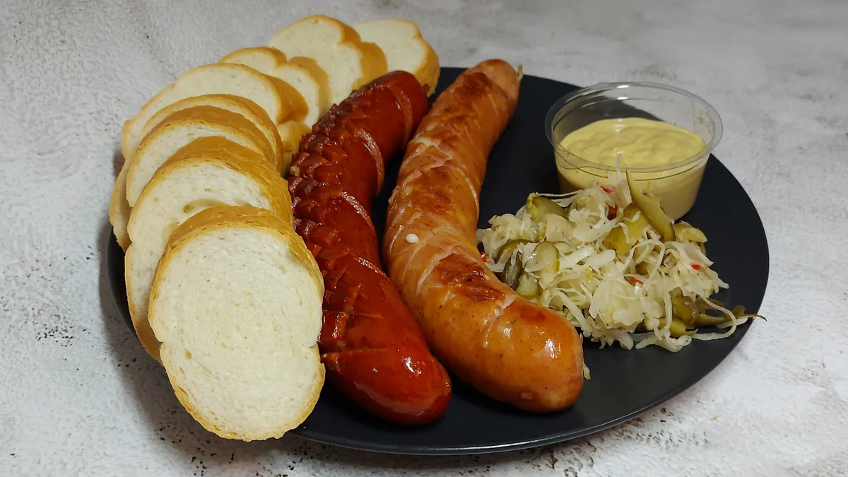 VEGYES DEBRECENI KOLBÁSZ TÁL