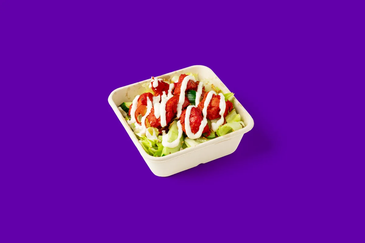 Paneer Tikka Salaatti