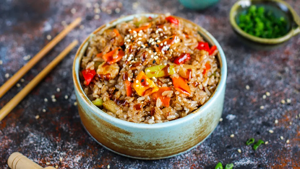 Vegan qızardılmış düyü