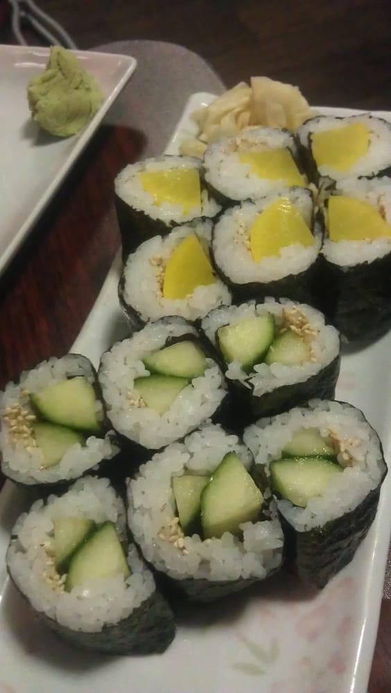 Pickled Daikon Radish Roll