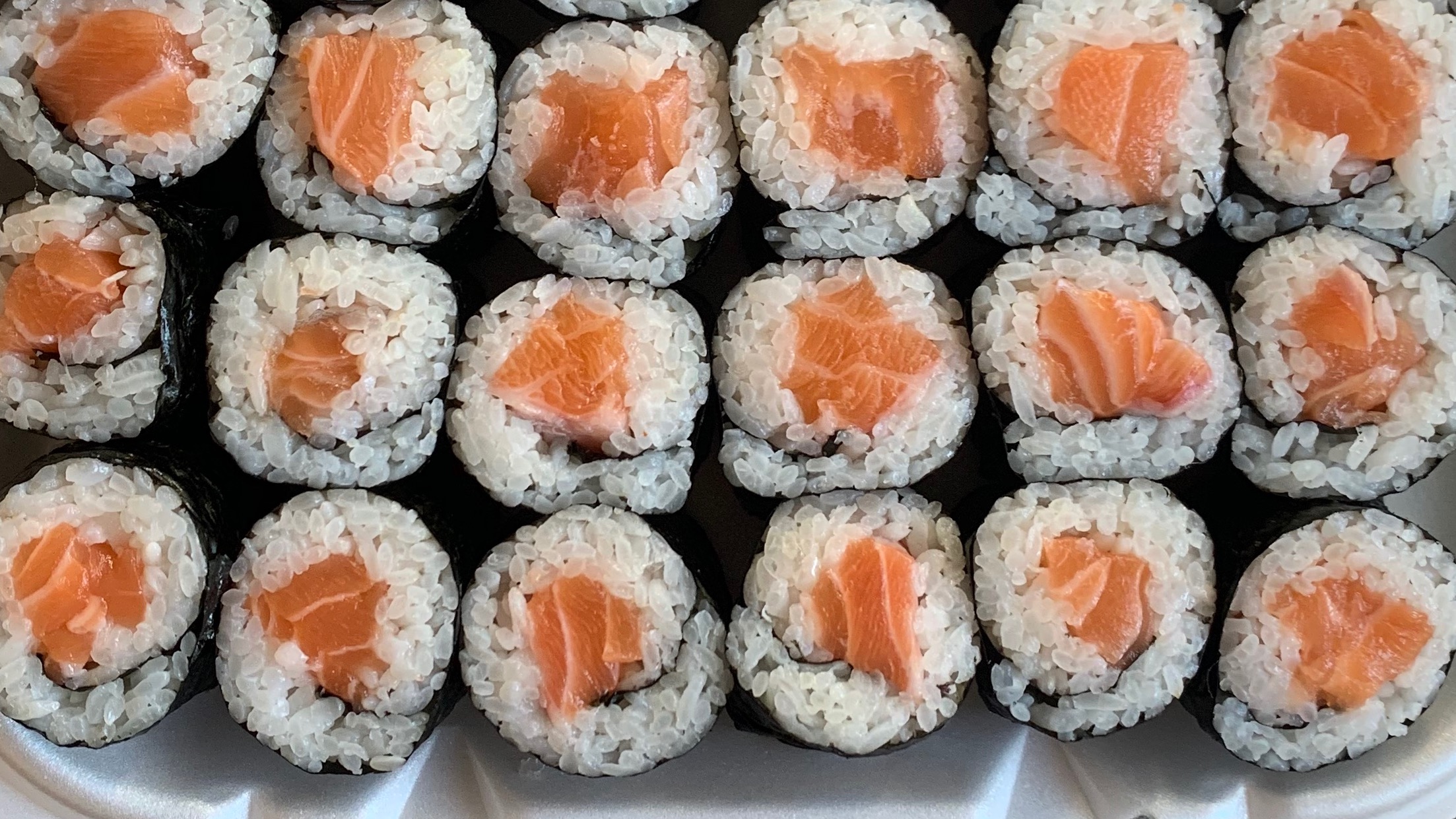 Spicy Salmon Roll