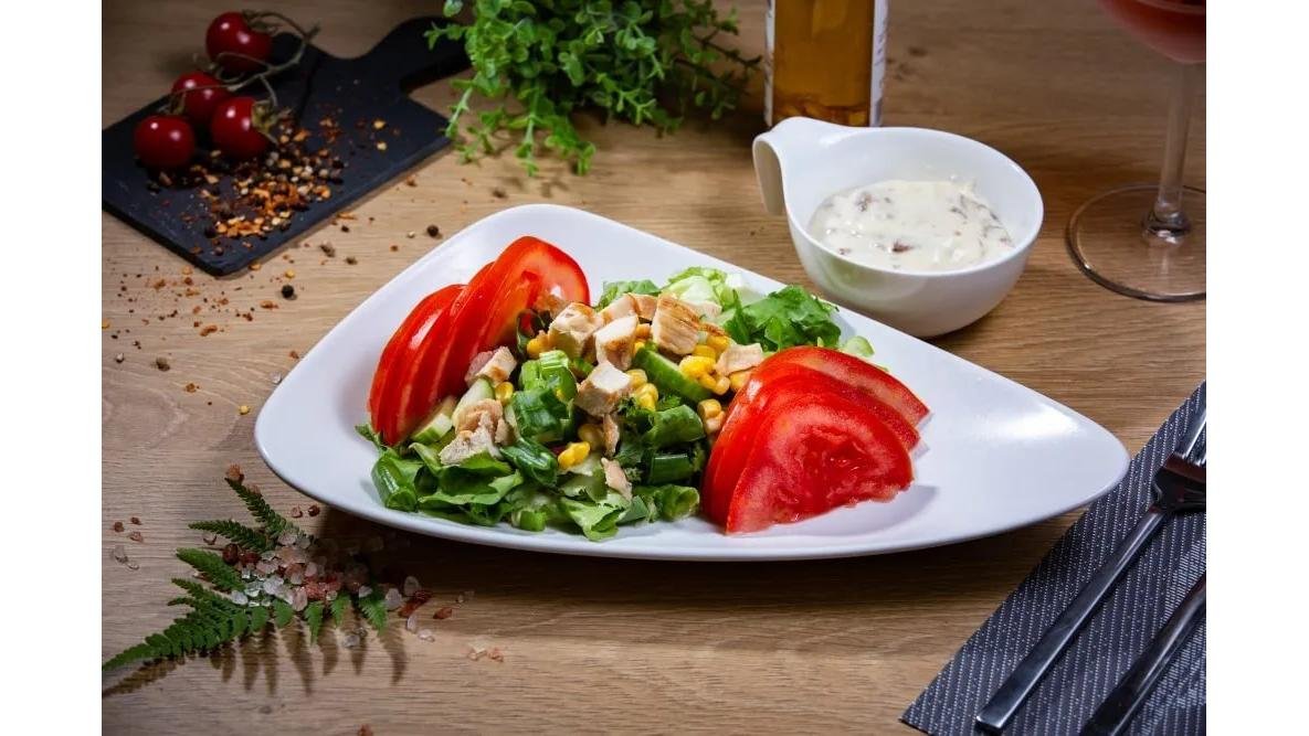 Salată cu pui