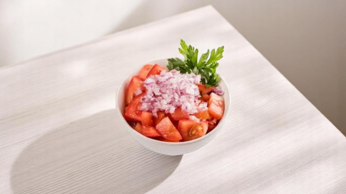 Salată de roșii
