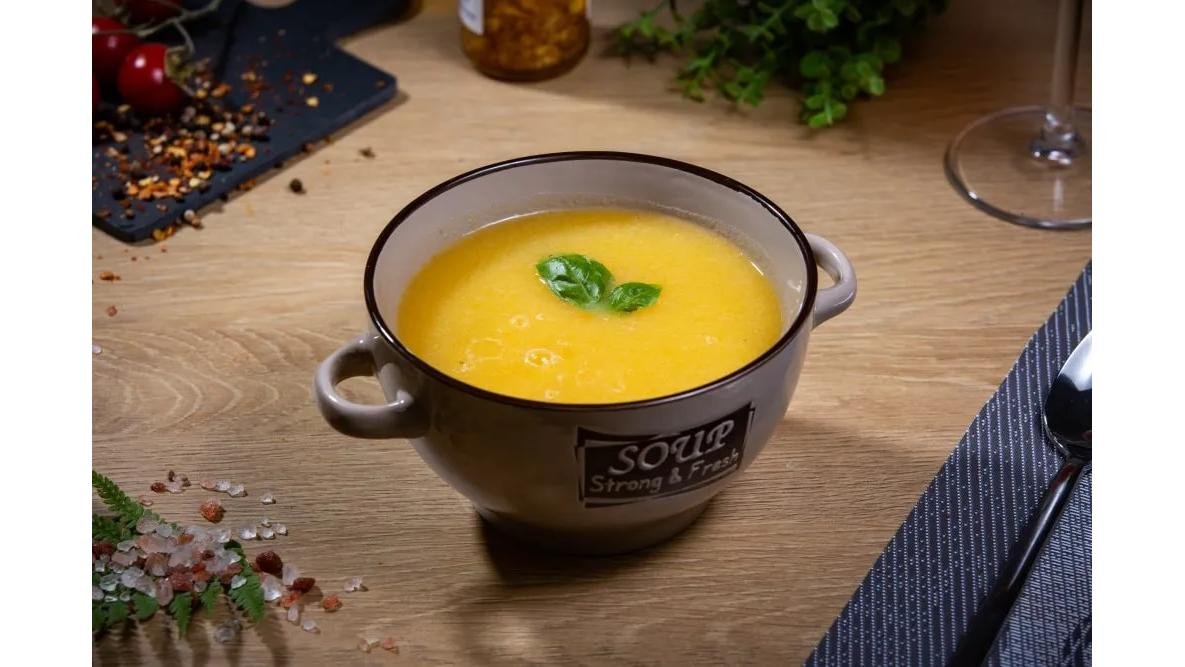 Supă cremă de legume cu crutoane