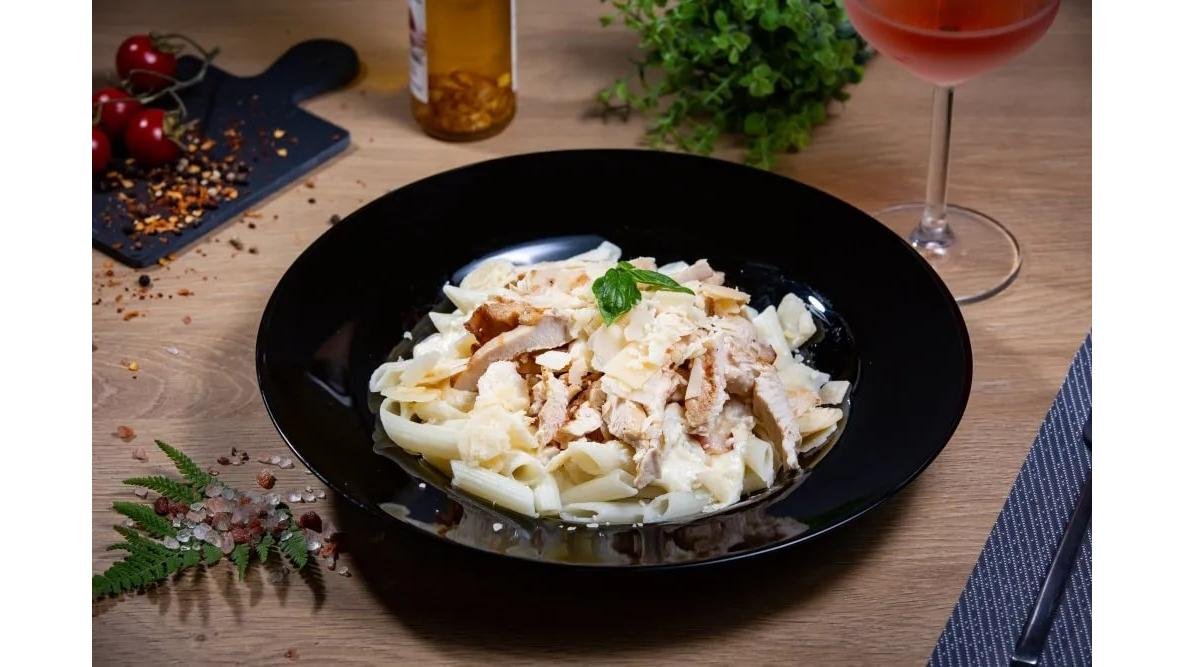 Tagliatelle pollo and gorgonzola