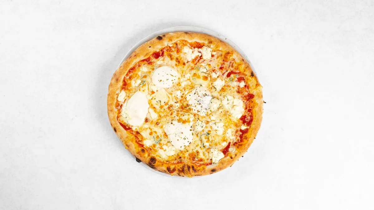 Pizza sa 4 vrste sira
