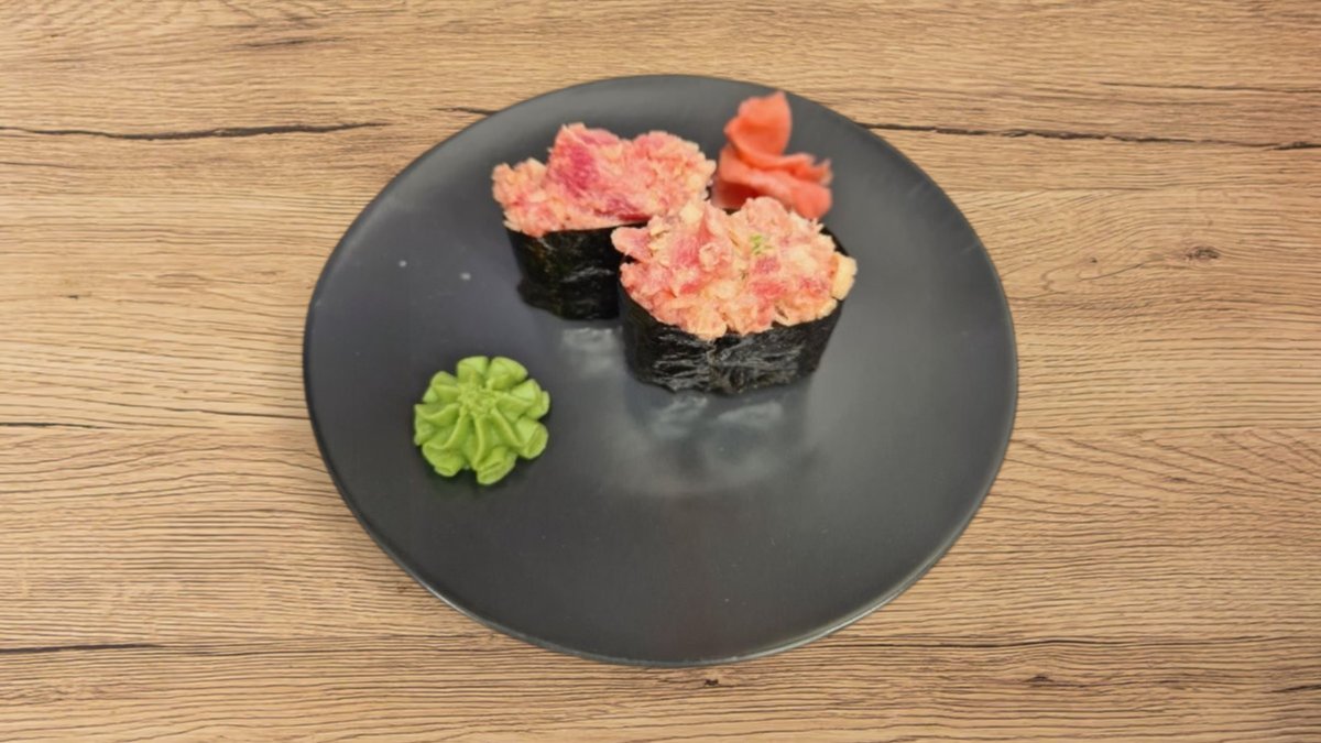 Tonhal saláta nigiri