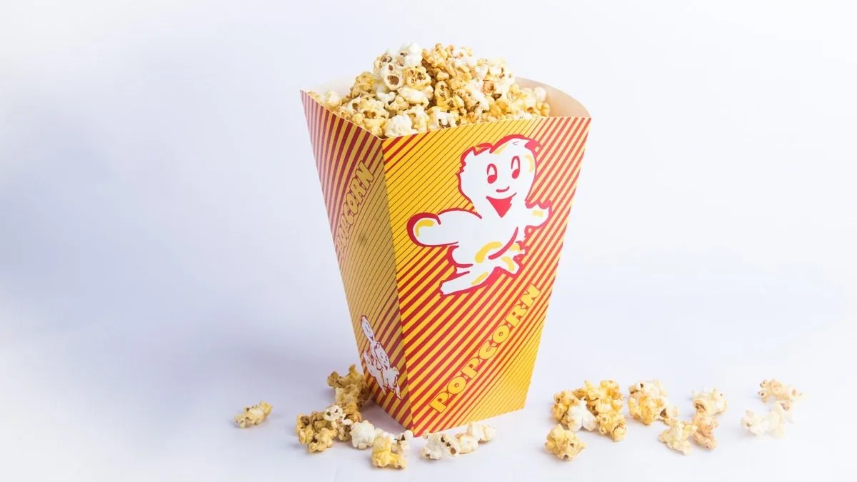 2.4L frissen sült karamellás popcorn