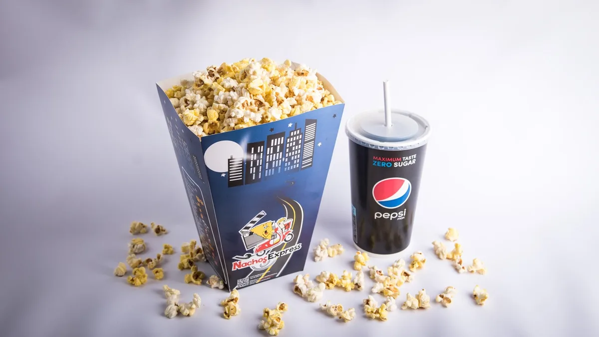 Közepes popcorn menü