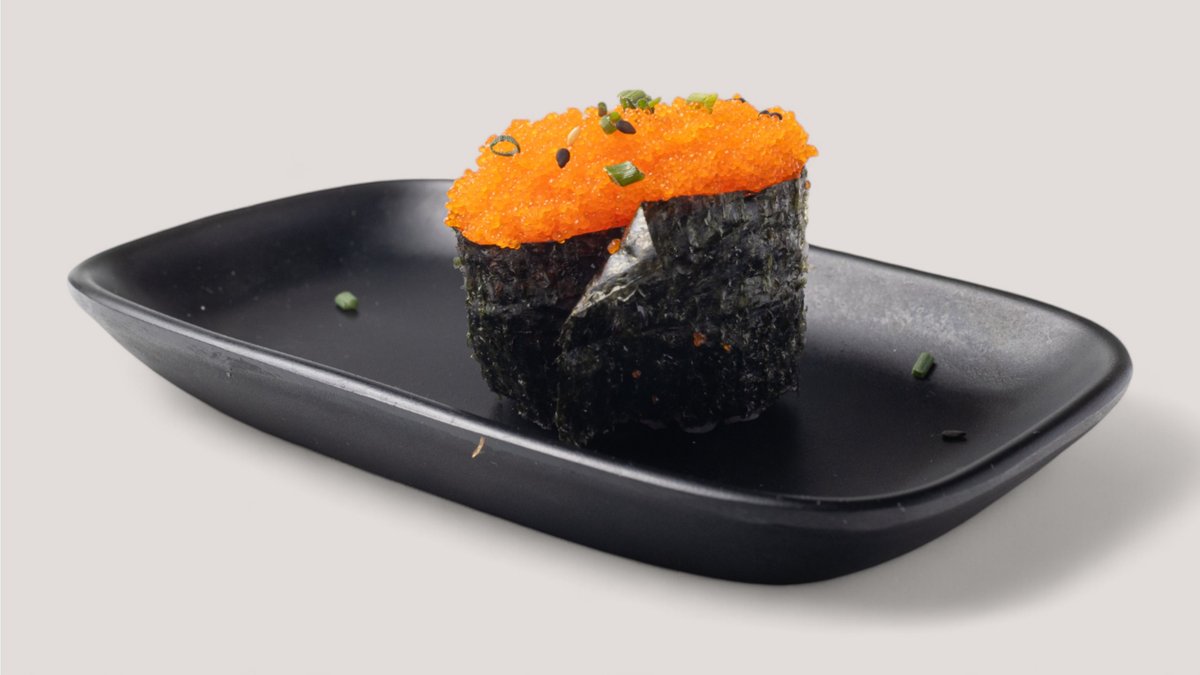 37. Tobiko Gunkan