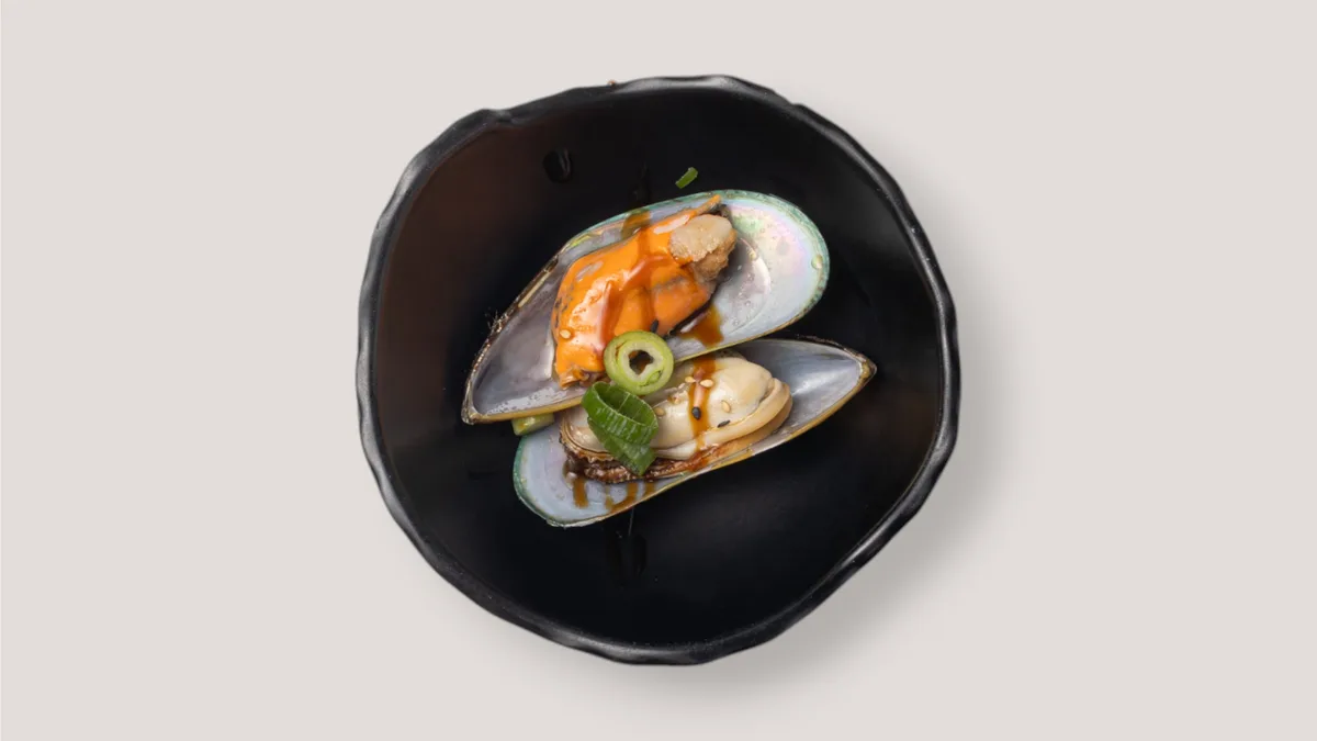 69. Mussels Spicy