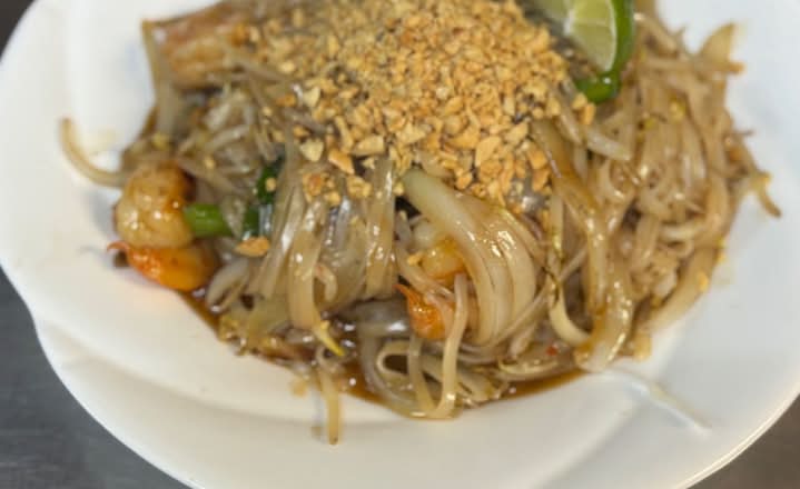 Chicken and Shrimp Pad Thai