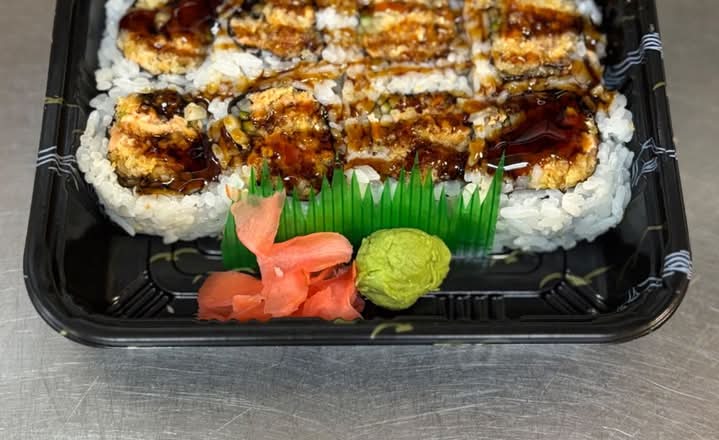 Grilled Salmon Roll