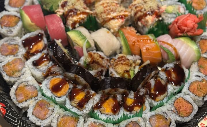 Maki Combo Platters (62Pcs)