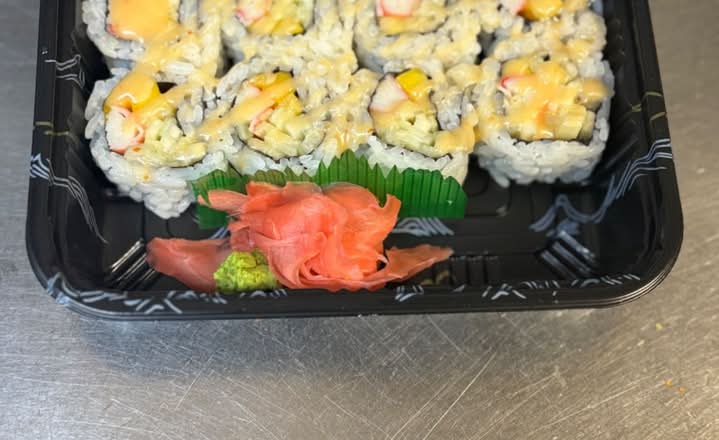 Mango California Roll