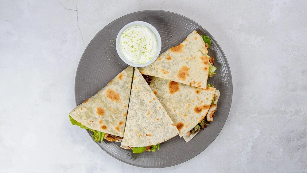 Naleśnikowe quesadillas z kurczakiem 4 szt.