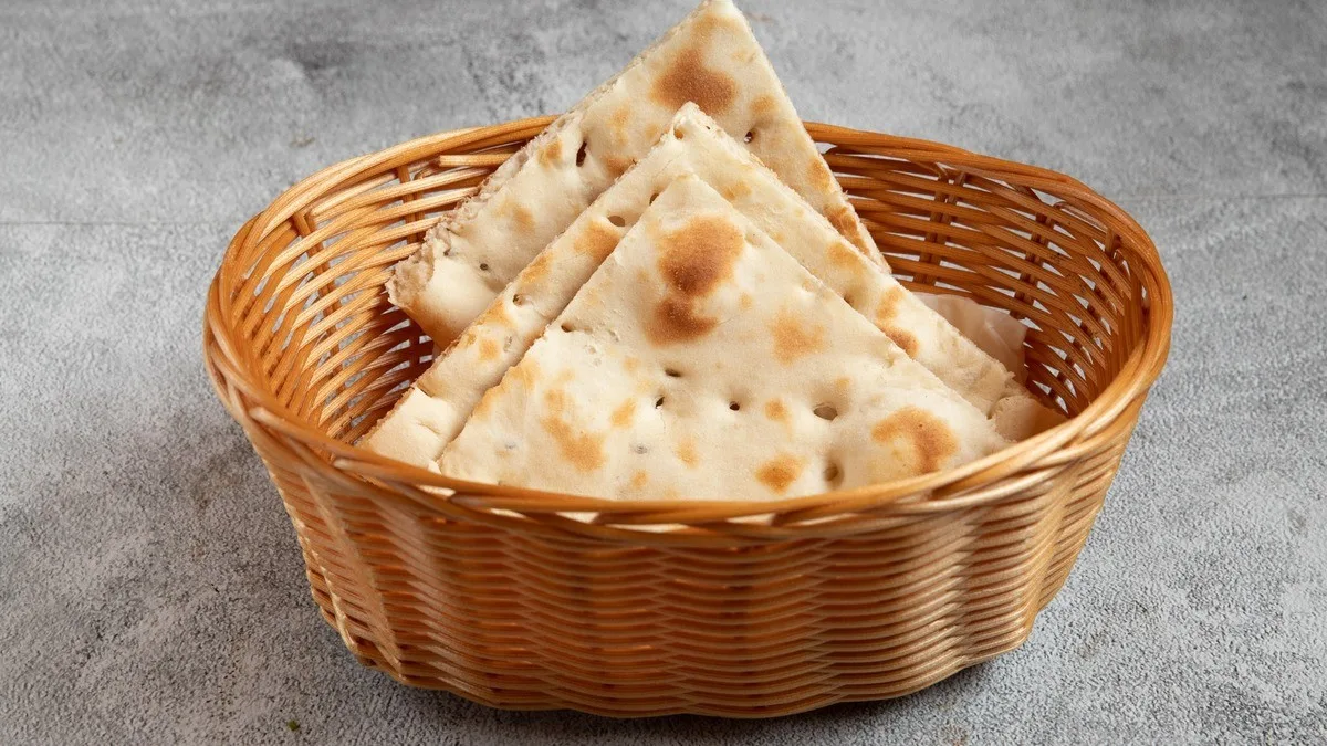 Traditional Naan
