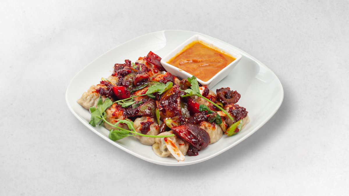 Veggie chili momos