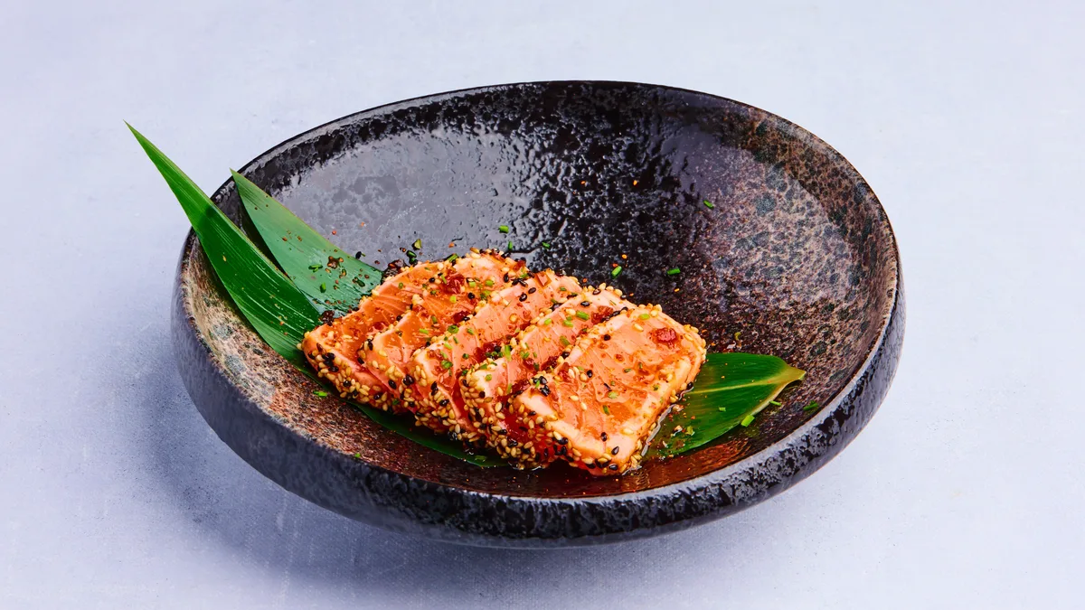 19. Laks Tataki