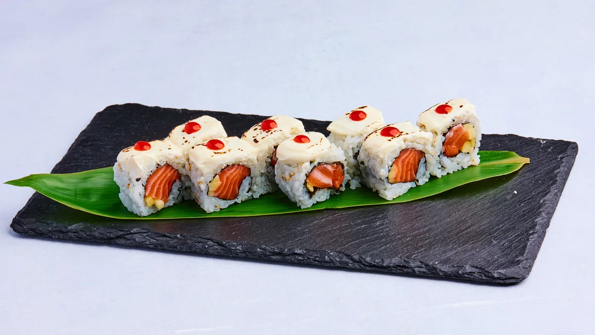 33A. Hot Philadelphia Maki