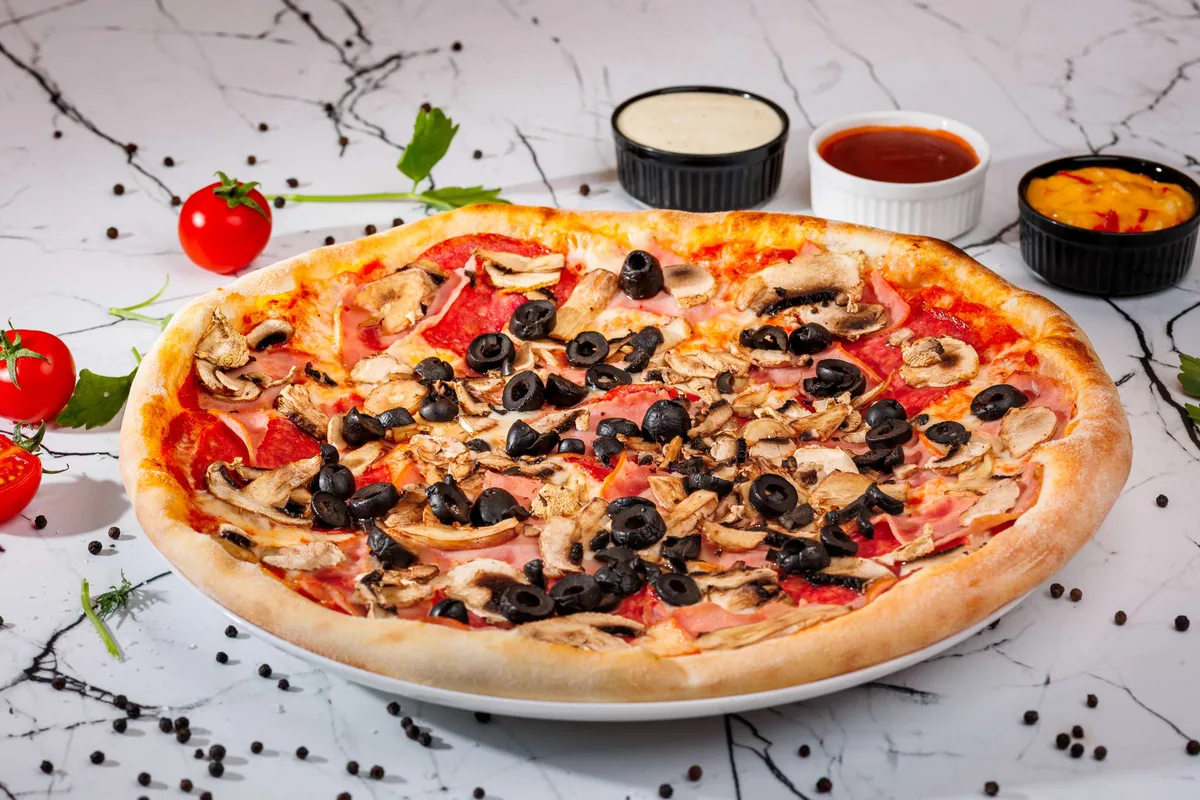 Pizza capricciosa mare