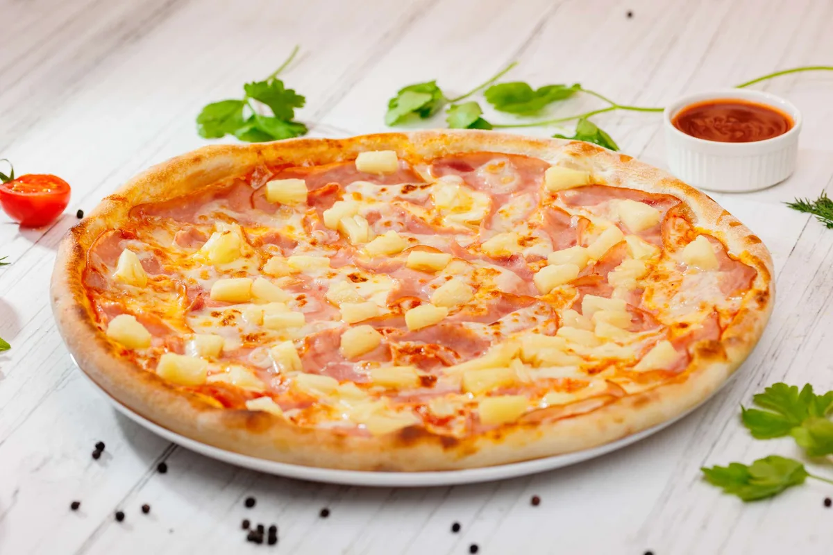 Pizza Hawaii mică