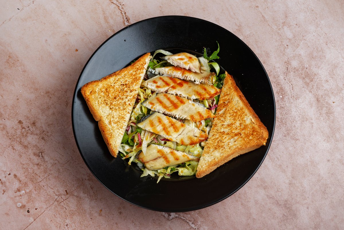 Fitnes salata sa pastrmkom