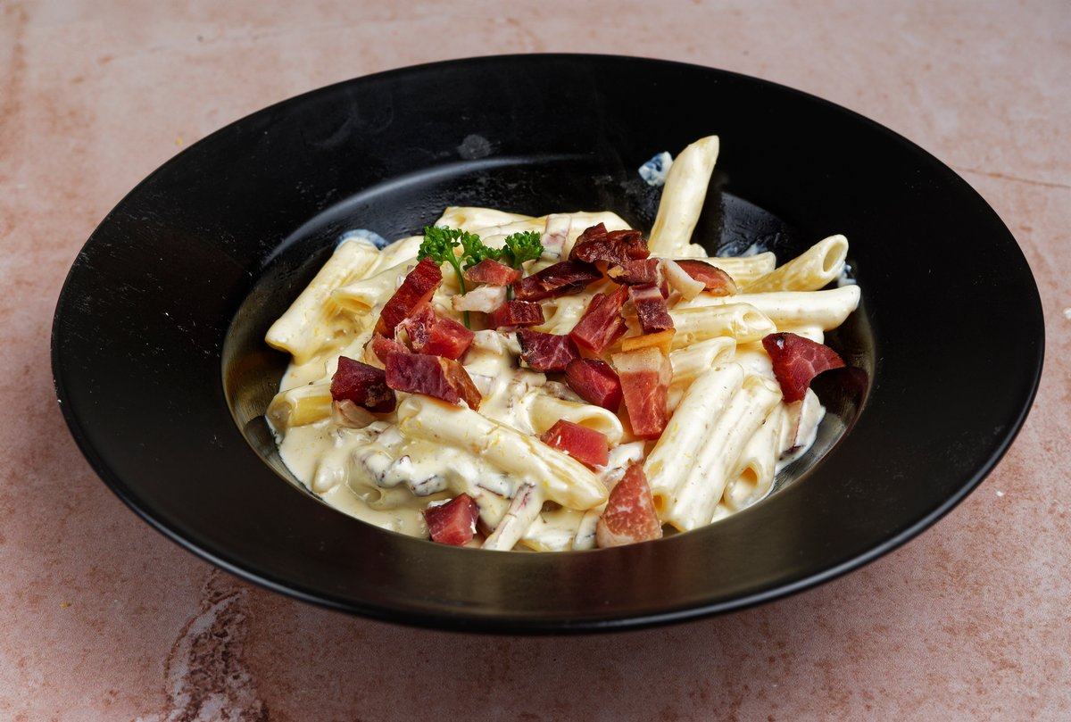 Pasta Kon pršuto