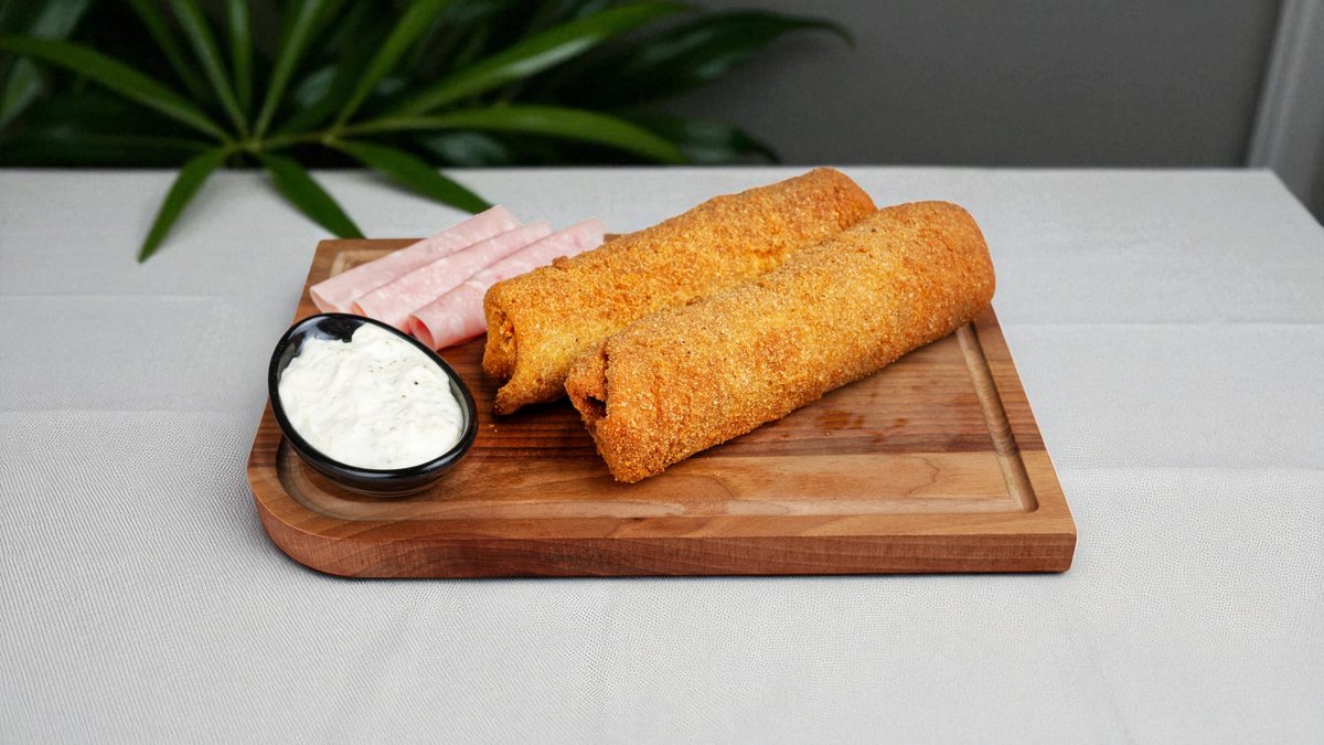 Pohovana Palačinka kačkavalj, pečenica, pavlaka