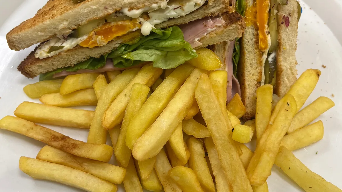 Tost sa Šunkom