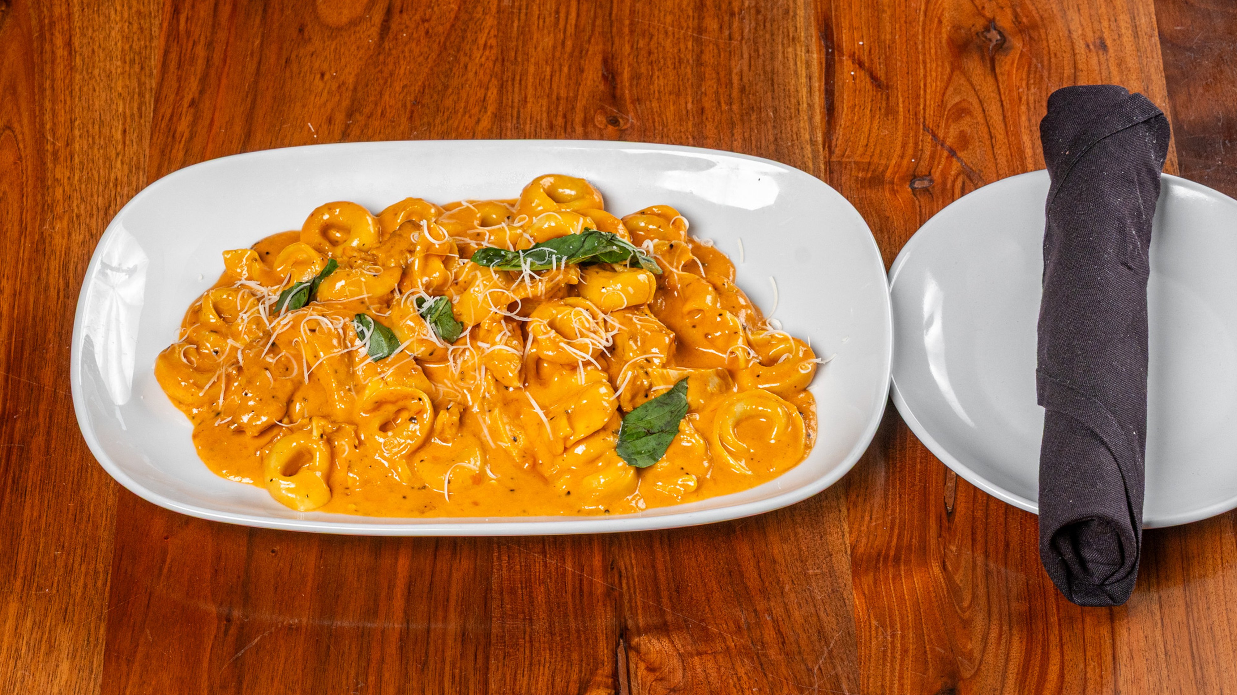 Tortellini Pasta Alla Panna