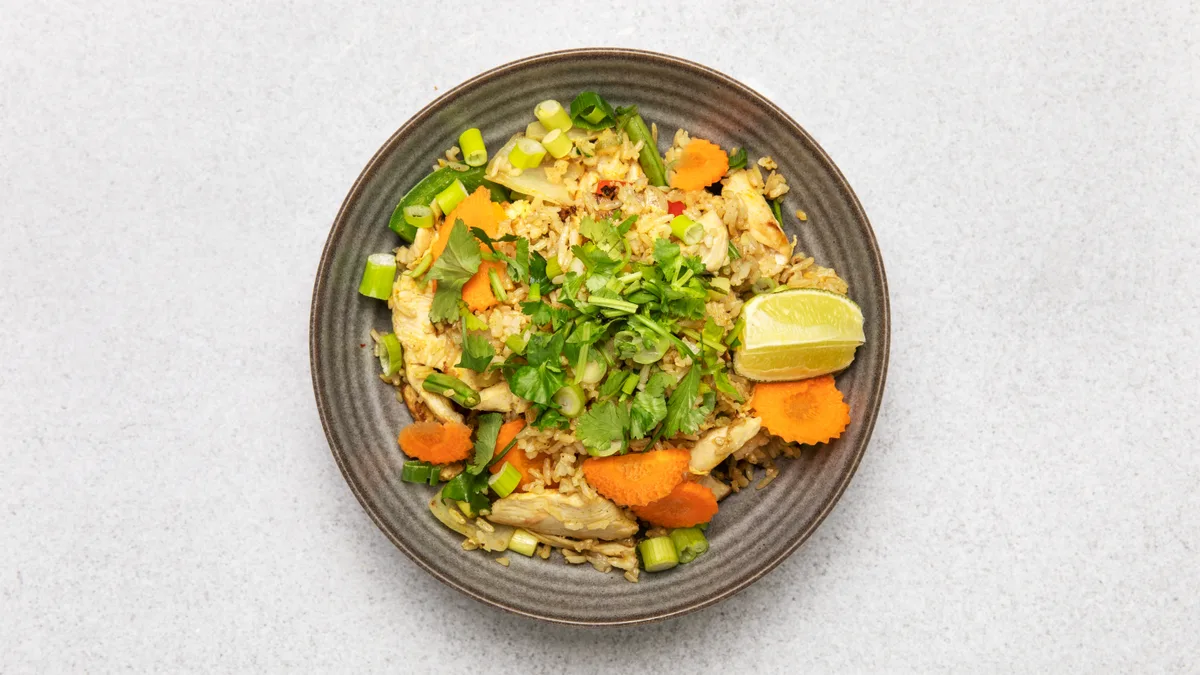 32. Khao Pad
