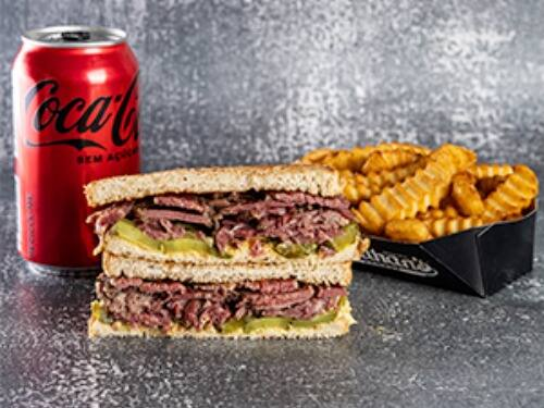 Combo Sanduíche de Pastrami